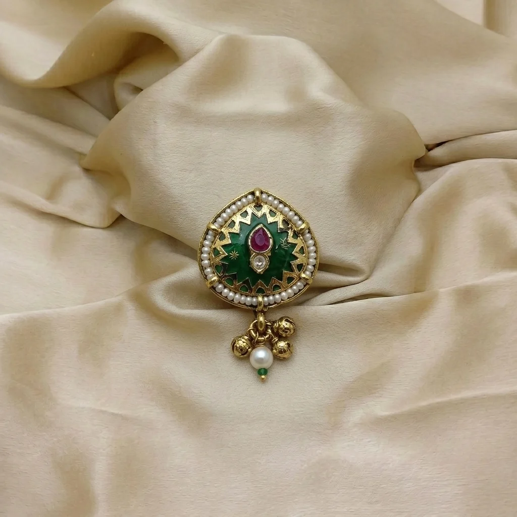 Modern Emerald Shield Hair Ornament